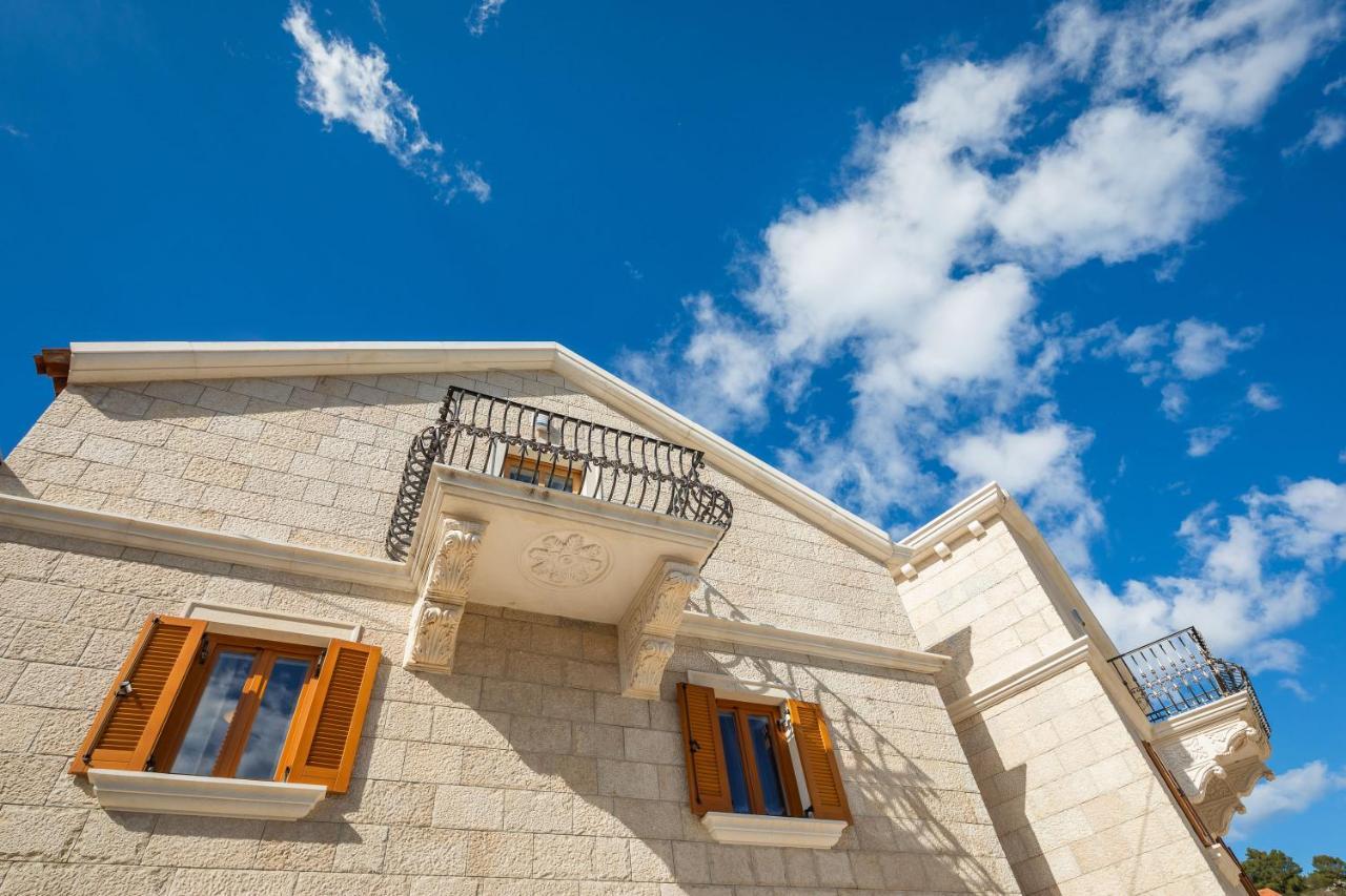 Luxury Stone Villa Nevija 2022 Private Villa Milna  Exterior photo